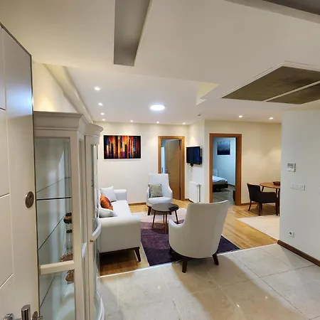 Premium With Unlimited Sauna Access Apartman *